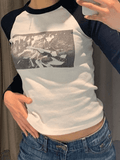 Lilideco Figure Graphic Raglan Long Sleeve Crop Top